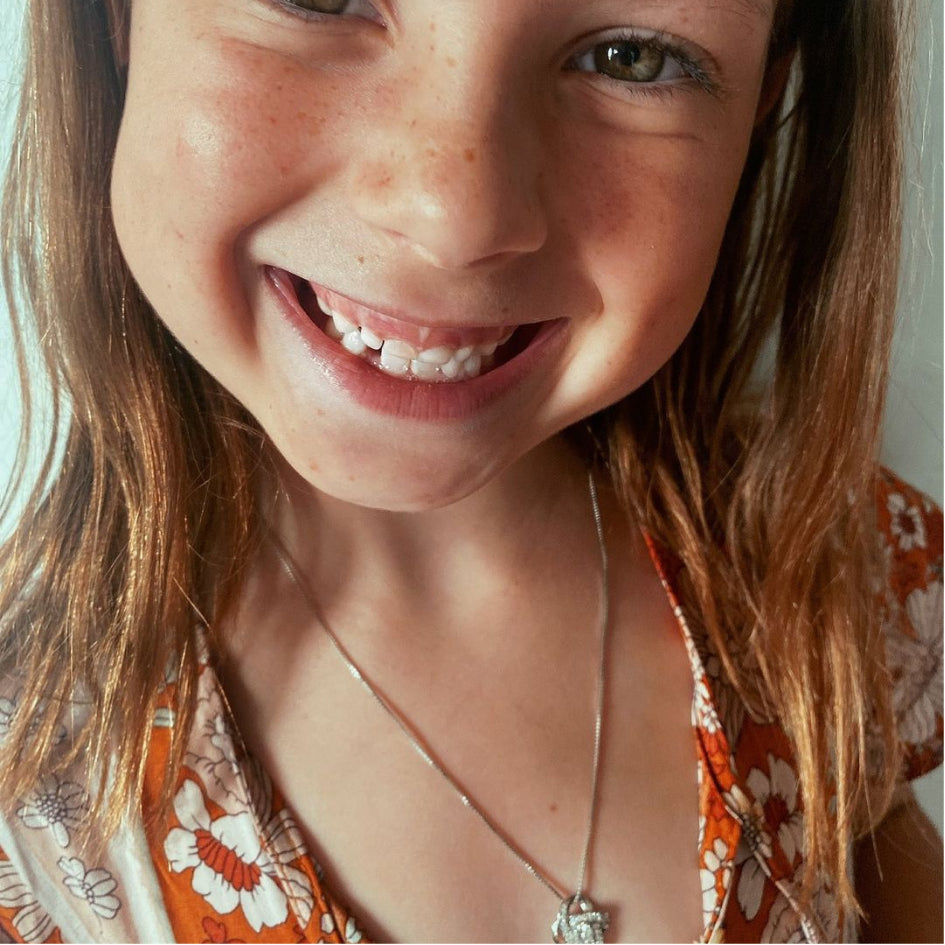 Daughter Necklace from Mum and Dad - Love Knot Pendant - Meaningful Gift From Parents